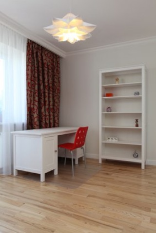 Anzeigenbild: Modern 2-Bedroom Condo in Desirable Westside Heights
