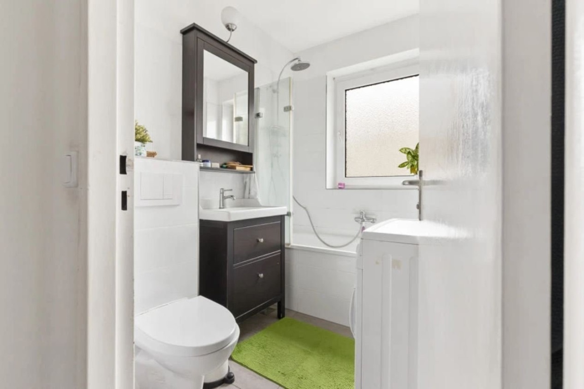 WG-Zimmer Wedding Londoner Straße - Bad