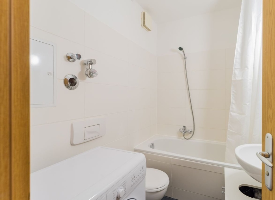 City apartment at Alexanderplatz (from Oct 2026, for up to 6 months) – Mollstr 3, 10178 Berlin Mitte – Vorschaubild 16