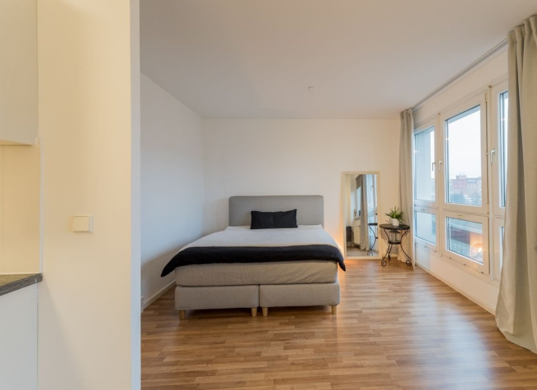 City apartment at Alexanderplatz (from Oct 2026, for up to 6 months) – Mollstr 3, 10178 Berlin Mitte – Vorschaubild 2