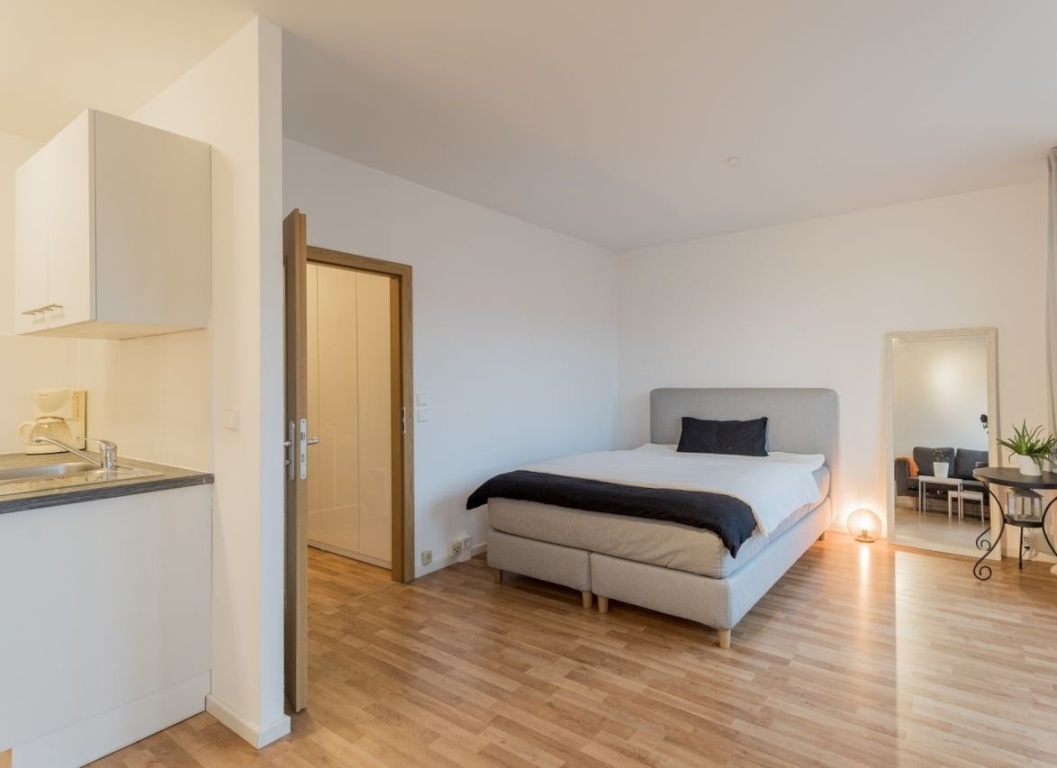 City apartment at Alexanderplatz (from Oct 2026, for up to 6 months) – Mollstr 3, 10178 Berlin Mitte – Vorschaubild 4