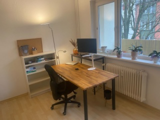 Schöne ruhige 1,5 Zimmer Wohnung mit Balkon zur Untermiete für 6-12 Monate — photo 1