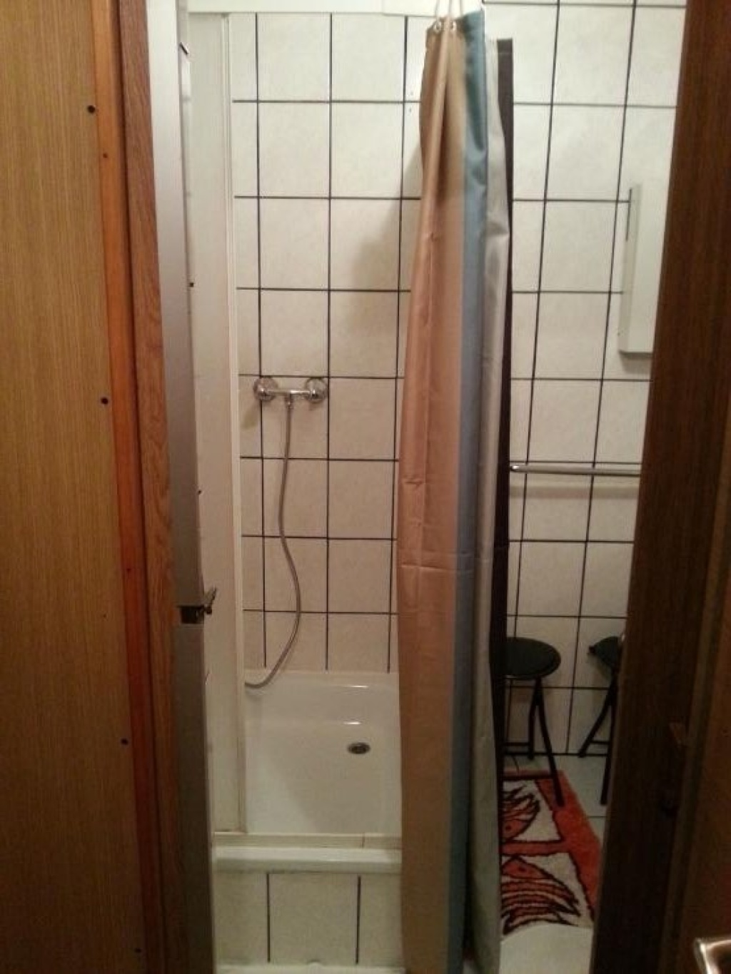 (77-0) ab sofort/1 Wohnung 2 Zimmer Kü, Bad für 2 Personen/möbliert, Garten – Ringenstraße, 51067 Köln Holweide – Vorschaubild 11