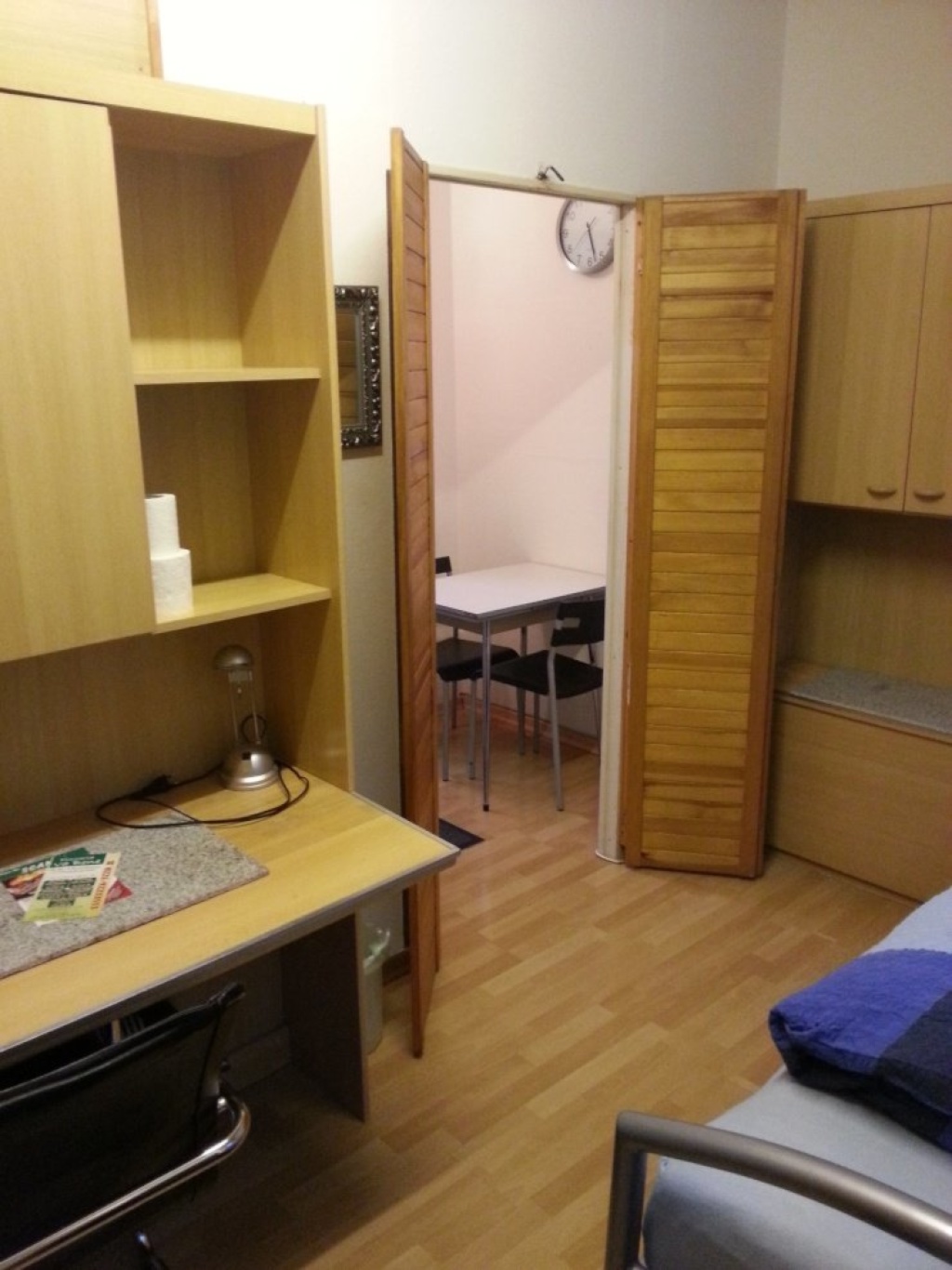(77-0) ab sofort/1 Wohnung 2 Zimmer Kü, Bad für 2 Personen/möbliert, Garten – Ringenstraße, 51067 Köln Holweide – Vorschaubild 4