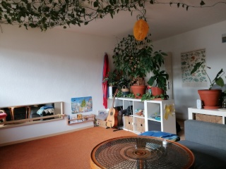 Anzeigenbild: NUR ZWISCHENMIETE - Schöne, möblierte 2-Zimmer Wohnung mit Balkon
