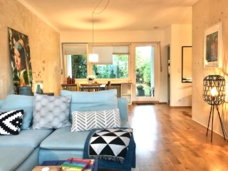 Ad image: Gemütlicher Bungalow mit EBK, Badewanne, Terrasse und Garten, Nähe Telekom in Beuel, komplett eingerichtet, incl. W-LAN