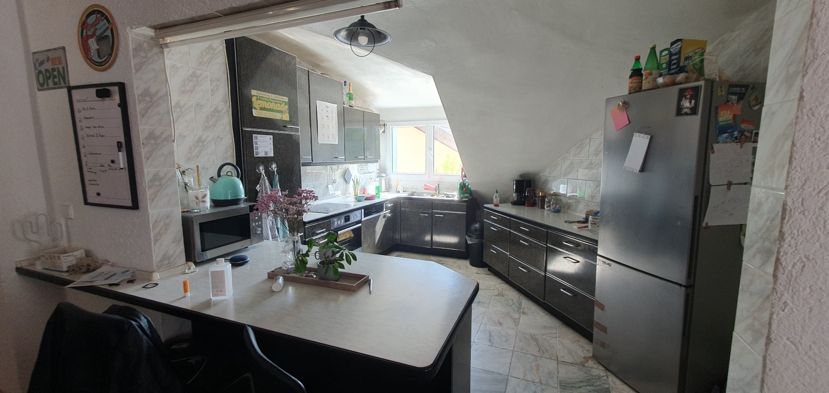 WG-Zimmer Durlach Amalienbadstr. 17 - Blick aus Wohnzi zu Küche