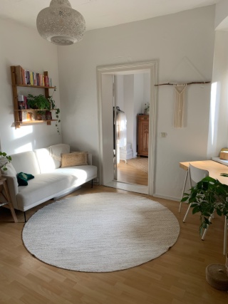 Sunny Flat for longterm sublet/ Langzeit Untermiete — photo 1