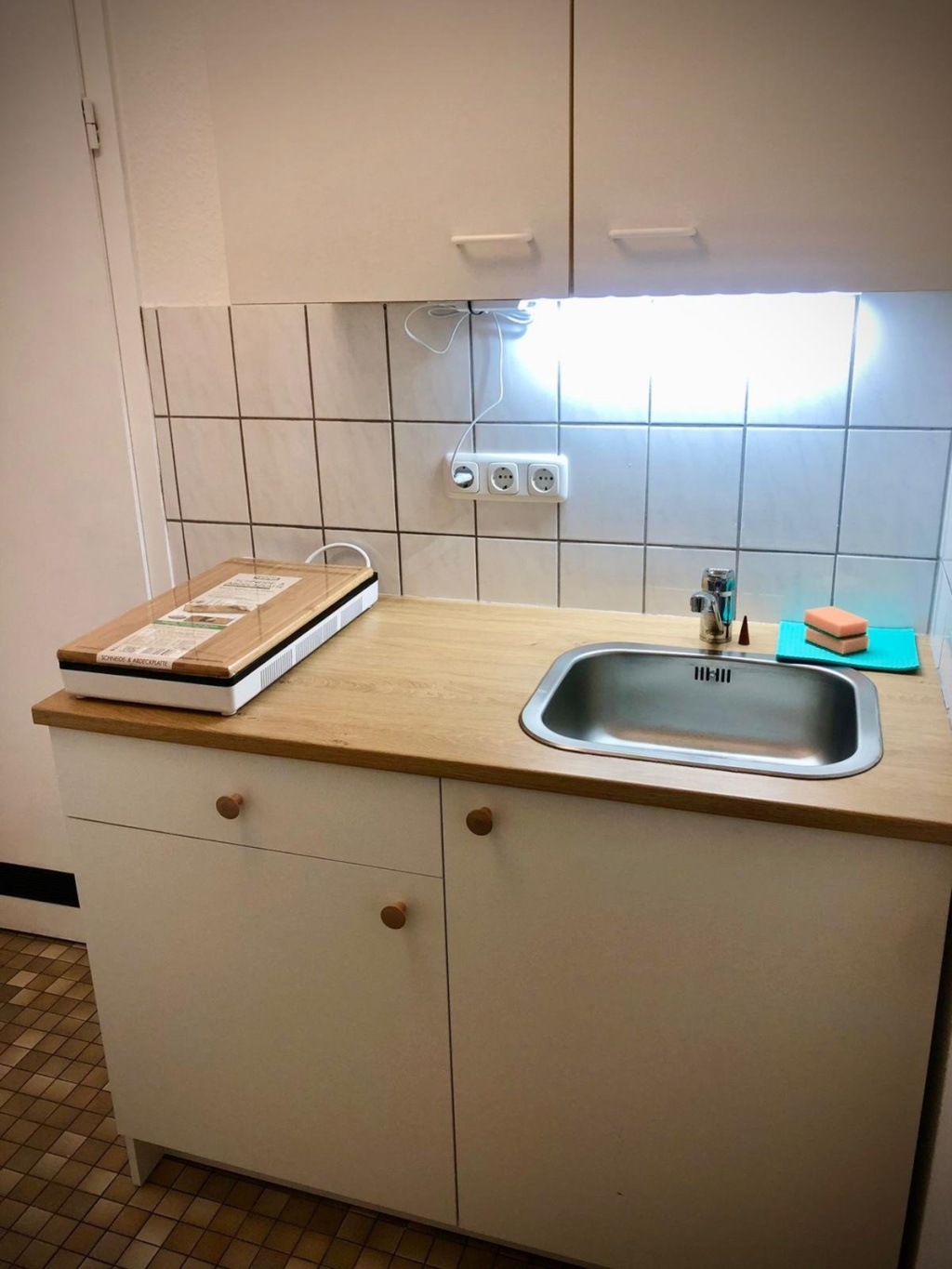 Schöne helle UNI-nahe 1-Zimmer Wohnung (teilmöbliert) – Pluwigerstr. 12, 54295 Trier Kürenz – Vorschaubild 8
