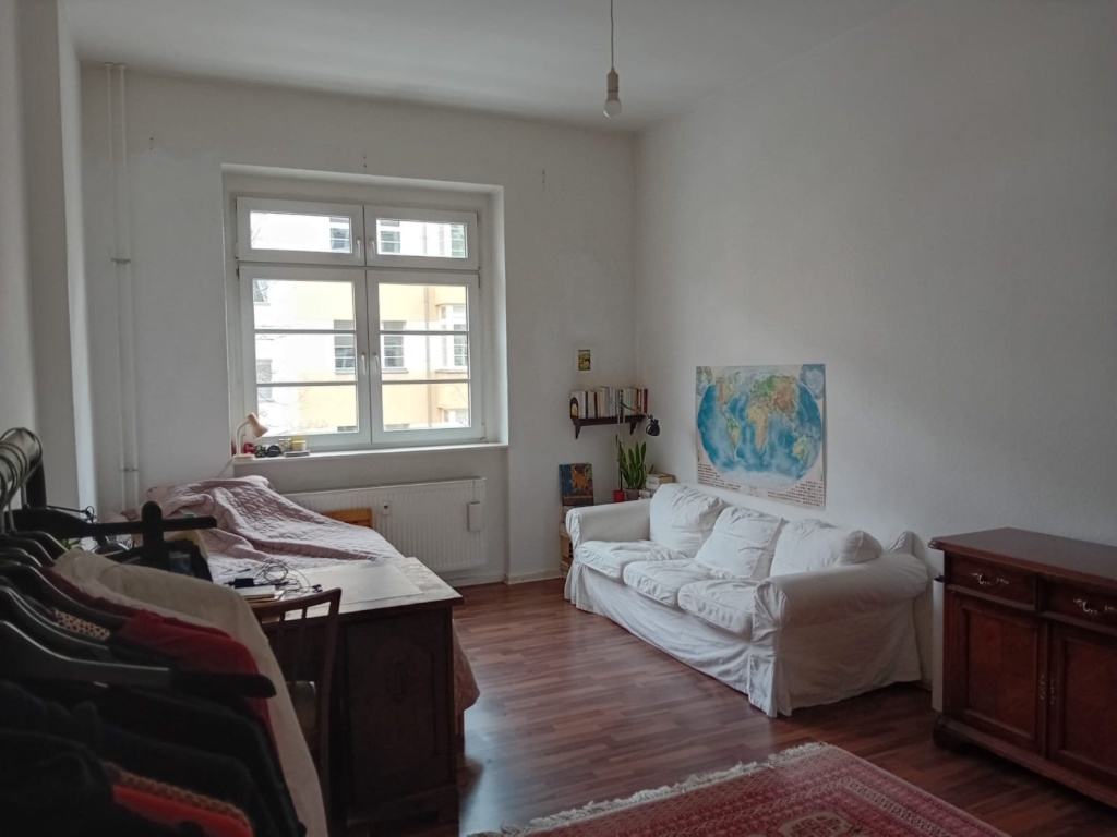 Ein-Zimmer-Wohnung mit Balkon Zwischenmiete