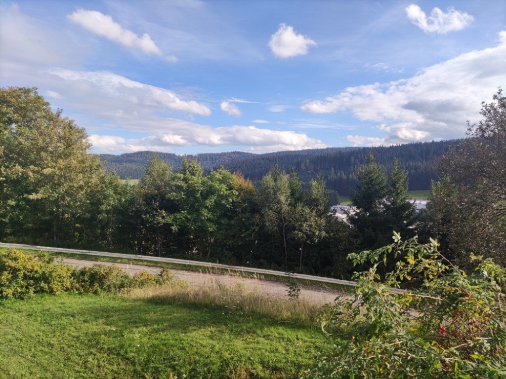 Flatshare Hochschulnähe Bodenwald 9 - ...in sonniger und ruhiger Aussichtslage