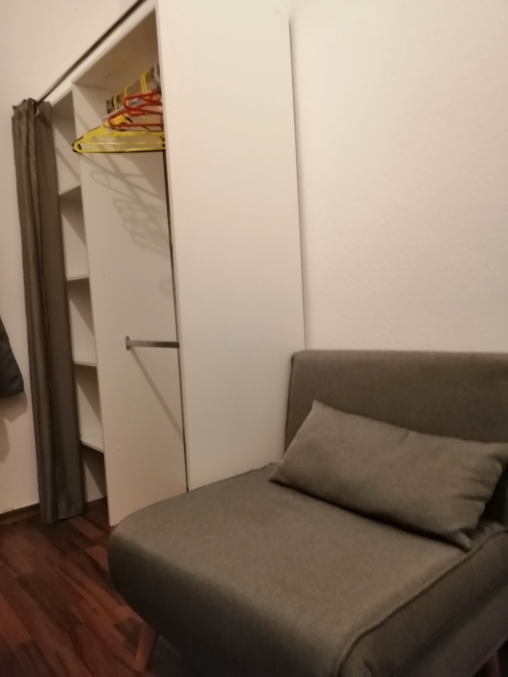 1 Zimmer/ Studenten-WG/ Mädels-WG - neu möbliert - ab 1 Zi. sofort - 5er WG 250,00 € incl. aller Nebenkosten – Bgm.-Smidt-Str. 169, 27568 Bremerhaven Mitte – Vorschaubild 5