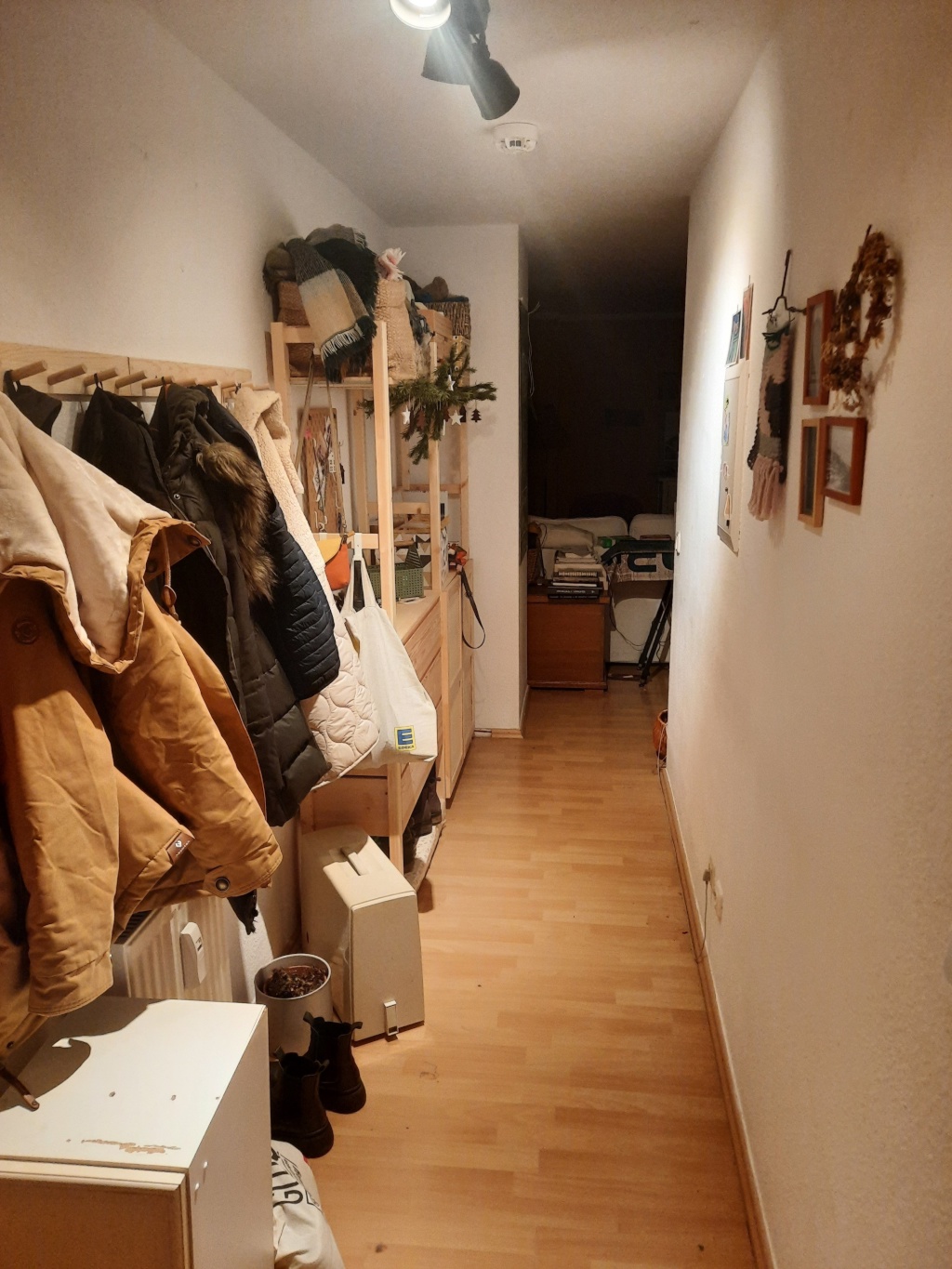Schöne Dachwohnung mit Sonnenbalkon ! – Dryanerstrasse 8, 6110 Halle (Saale) Halle – Vorschaubild 10