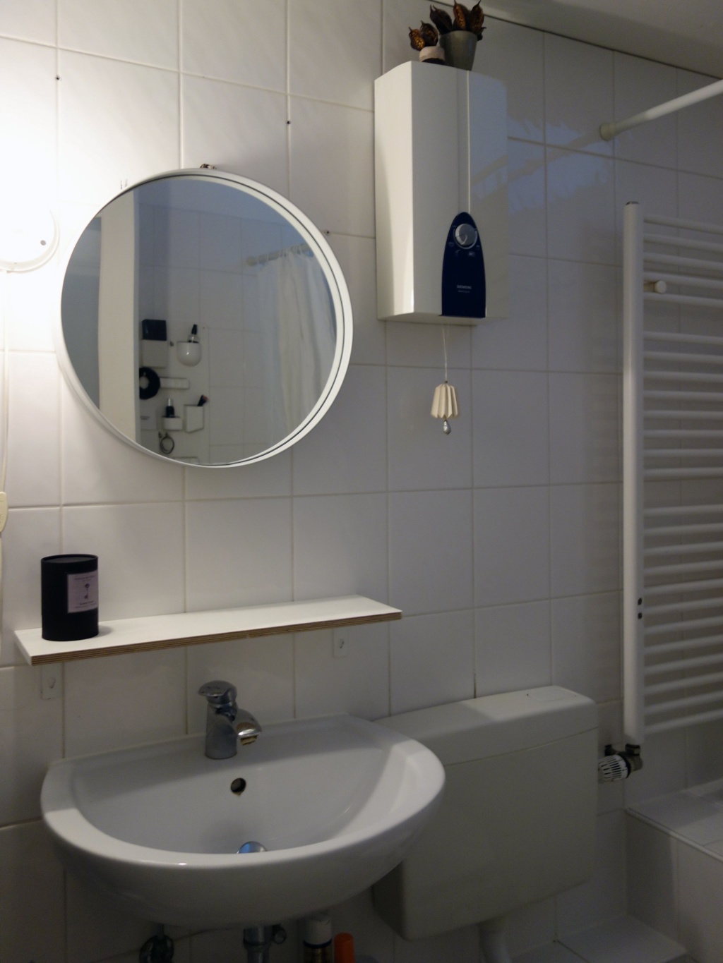 Bright Studio Apartment with Sunny Balcony in Berlin Neukölln / Helle 1 Zimmer Wohnung in Berlin Neukölln – Weserstrasse, 12045 Berlin Neukölln – Vorschaubild 2