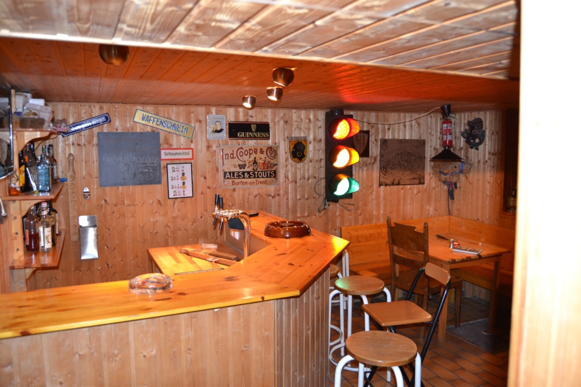 WG-Zimmer Nordend-West Falkensteiner Str. 60 - Partykeller