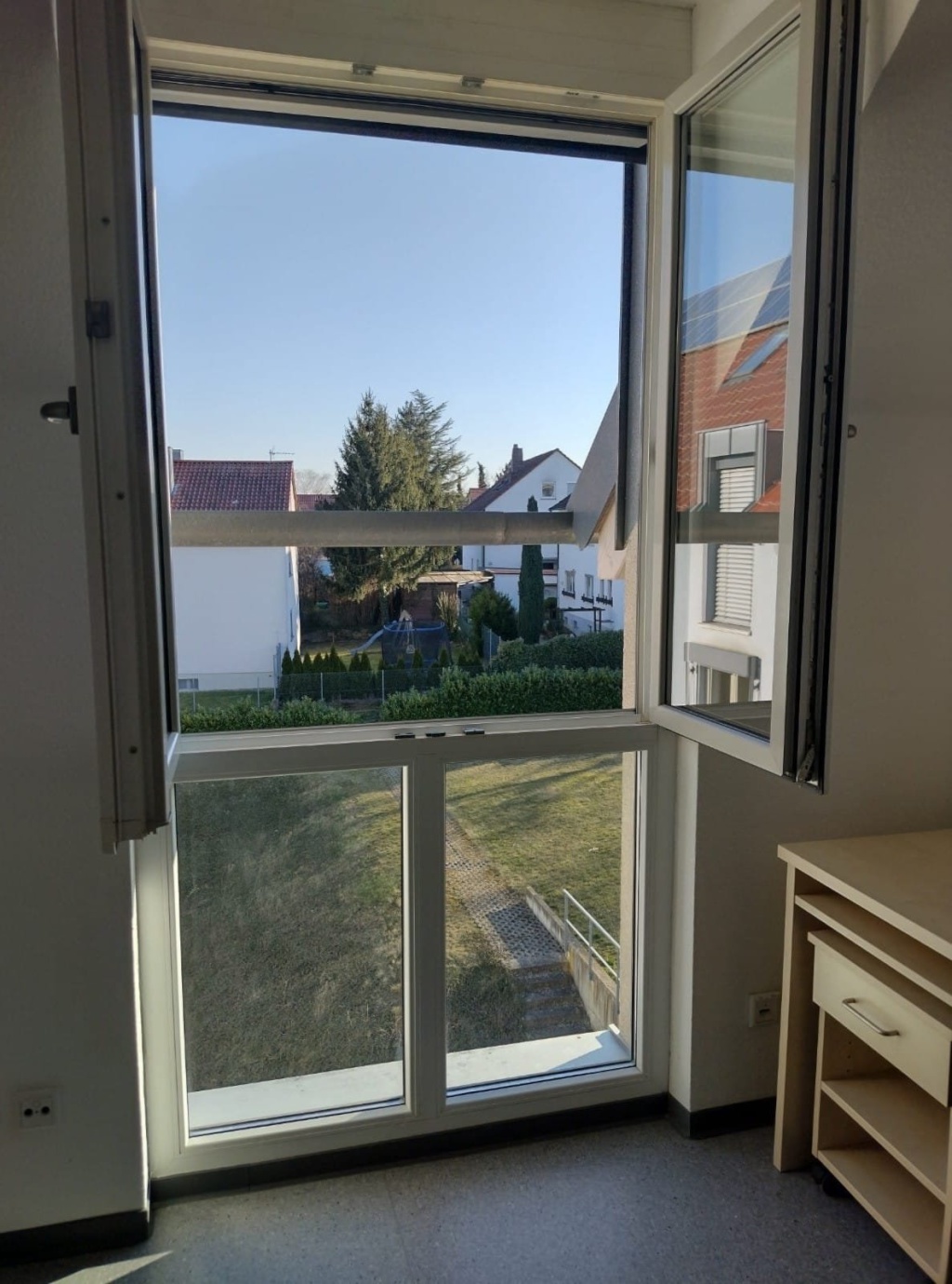 Schönes helles 1-Zimmer-Appartement, möbliert, Wohnheim Nähe Uni Hubland, NUR für Studierende ab 1.12. – 97218 Würzburg Campus Hubland Nähe Gerbrunn – Vorschaubild 6