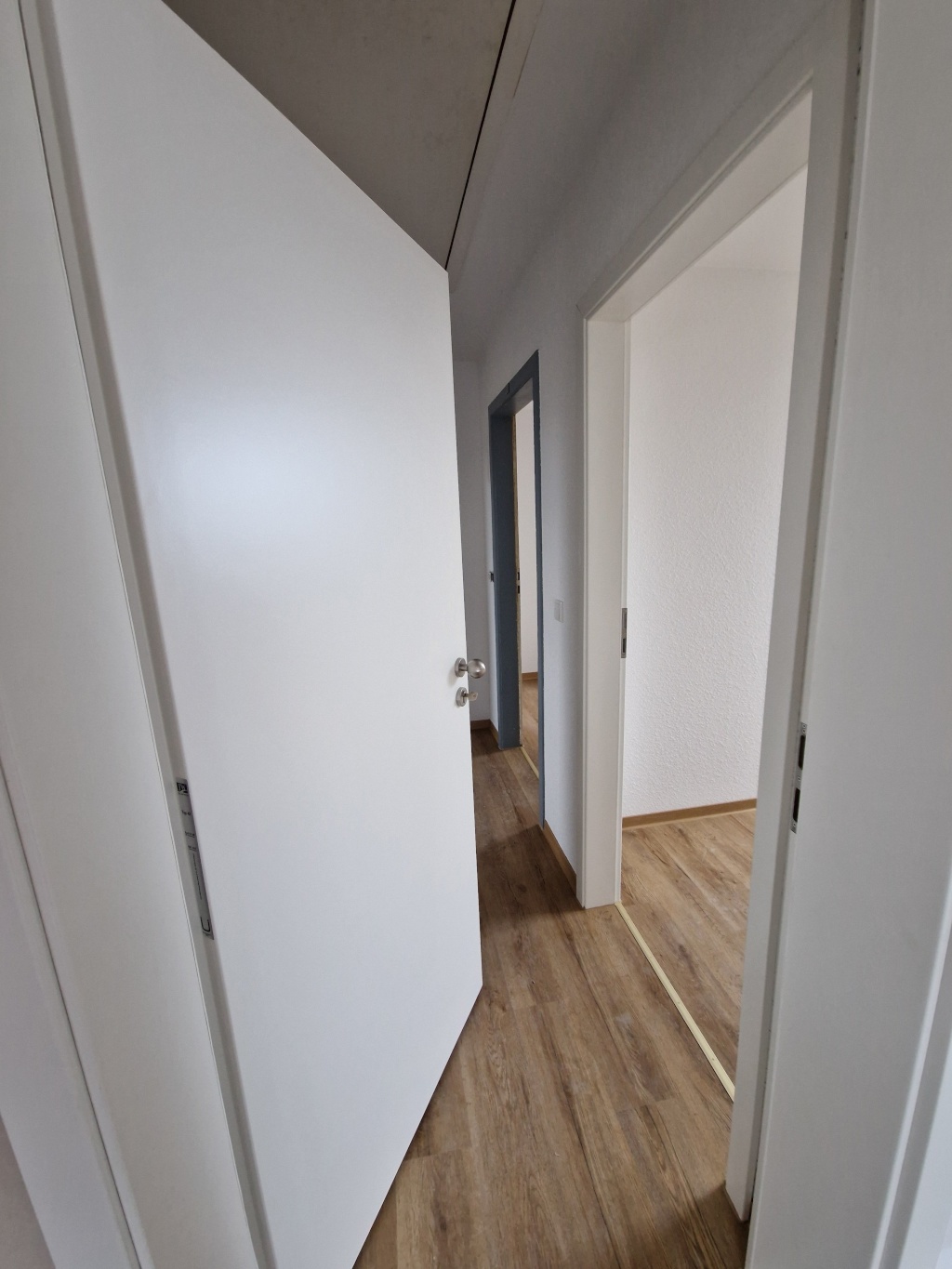 Zentrale 96qm WG-geeignete DG-Wohnung
