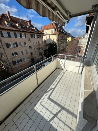 Anzeigenbild: 1 Zimmer in 3 Zimmerwohnung in Stuttgart Süd nahe Marienplatz zu vermieten