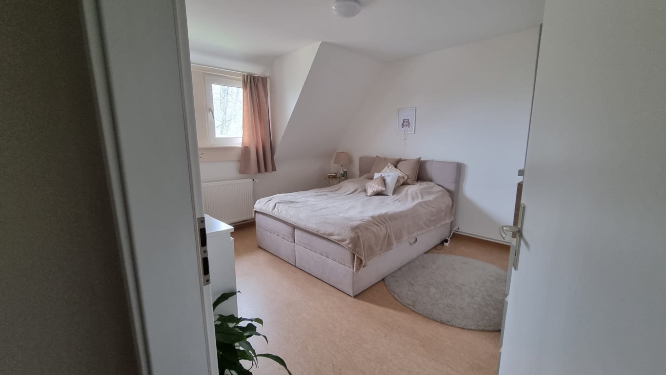 2 ZKB an Mitbewohner innerhalb einer 5 Z 2K 2B Maisonette-Wohnung (DHH, 95 qm) gesucht – Kerkebrink 25, 33619 Bielefeld Hoberge-Uerentrup – Vorschaubild 3