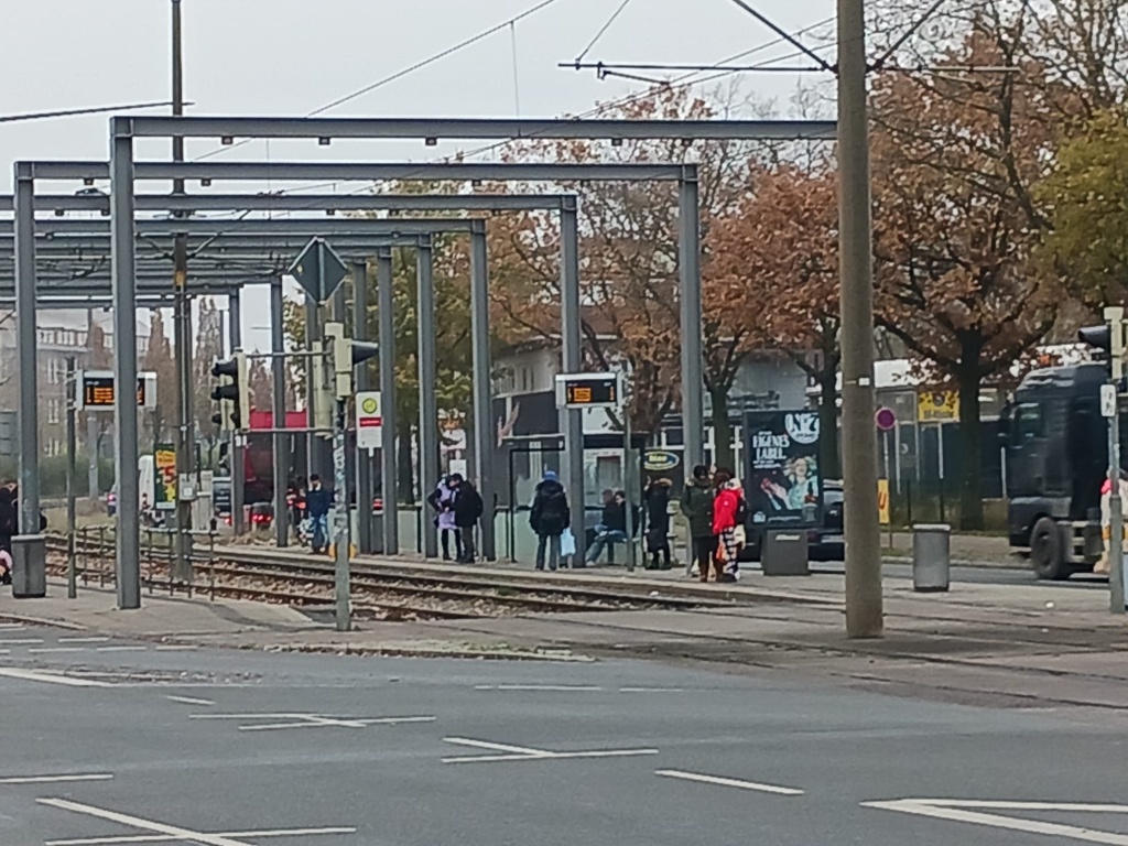 OG- 2 Zimmer-4Betten, WG-Geeignet in 28237 Bremen, Nähe Waterfront – Goosestr. 51, 28237 Bremen Lindenhof – Vorschaubild 2