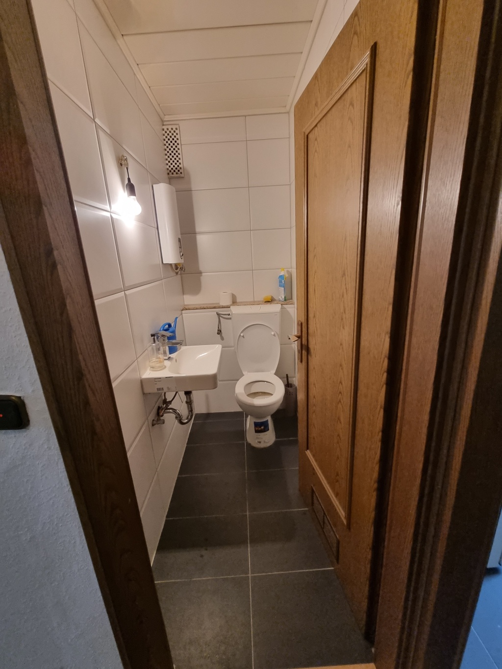 WG-Zimmer Aschaffenburg Mainparkstr. - Gäste-WC