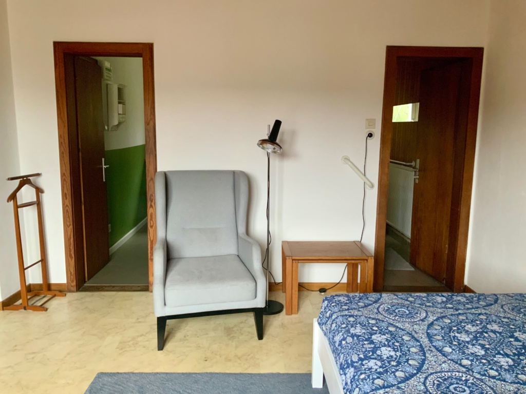Charmante ruhige 1-Zimmer-Einliegerwohnung in Stuttgart Ost mit Gartennutzung 6 bis 9 Monate – Marquardtstr. 17, 70186 Stuttgart Ost – Vorschaubild 5