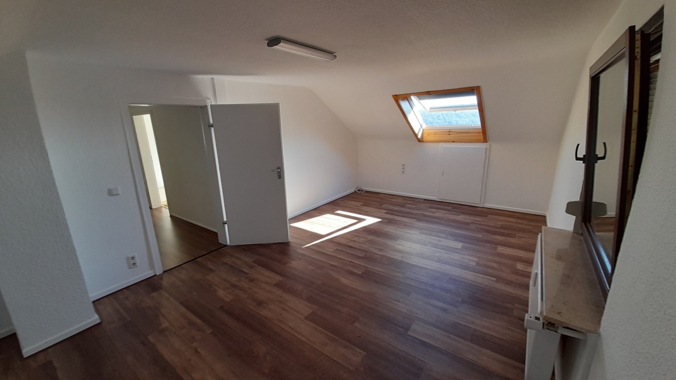 Apartamento Wehrda Unter dem Gedankenspiel - DG rechts