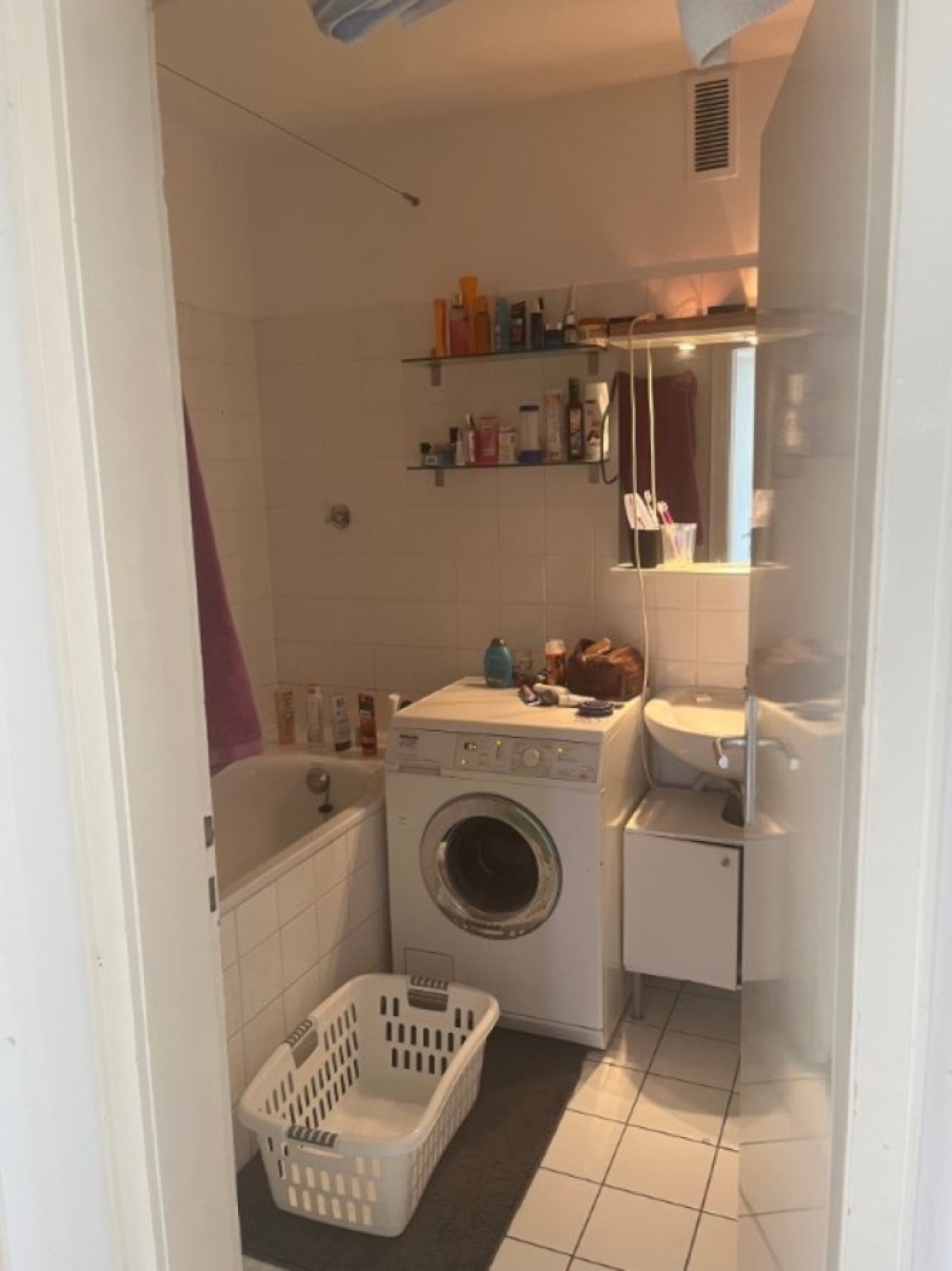 Habitación en WG Aaseestadt Goerdelerstraße 1 - Bad