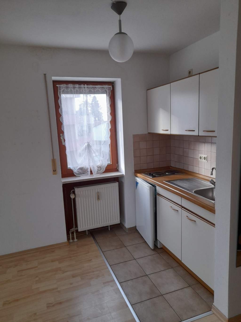 1-Zimmer in Uni-Nähe – 93051 Regensburg Kumpfmühl-Ziegetsdorf – Vorschaubild 2