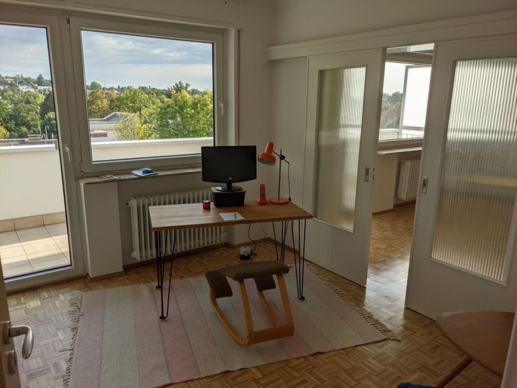 Gut geschnittene, helle 4-Zi. Wohnung im Penthouse-Stil am obereren Kurpark – Parkstraße 61a, 65191 Wiesbaden Sonnenberg – Vorschaubild 3