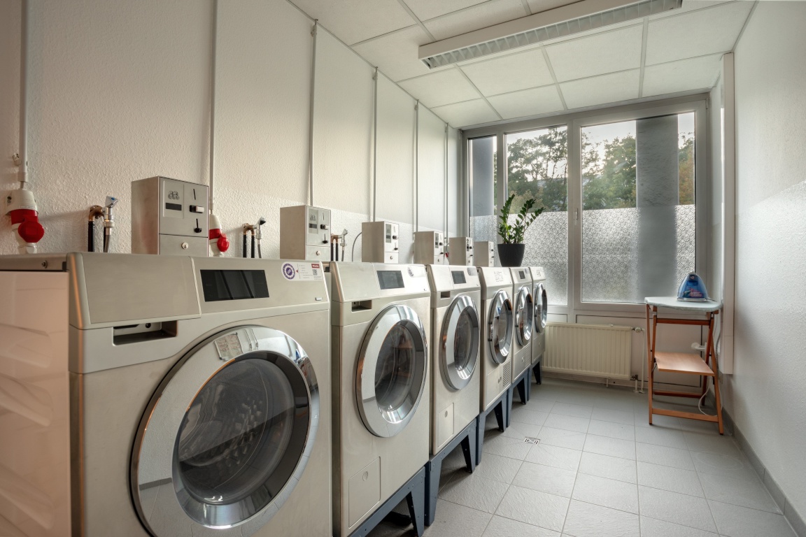 Ihr modernes Studentenzimmer in einem Hotel – eigenes Bad, WLAN, Fitnessraum, Parkplatz & mehr! Your modern student room in a hotel – private bathroom, Wi-Fi, gym, parking & more! – Hilpertstraße 27, 64295 Darmstadt Darmstadt – Vorschaubild 3