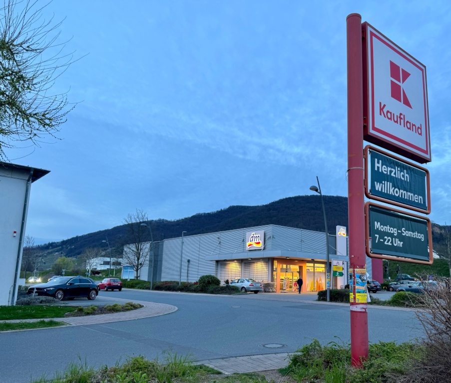 Wohnung in TOP-Lage - auch WG-geeignet - mit Infrastruktur und Nähe zu Universität/Heidelberg! – Schwabenheimer Straße 27, 69221 Heidelberg Dossenheim – Vorschaubild 7