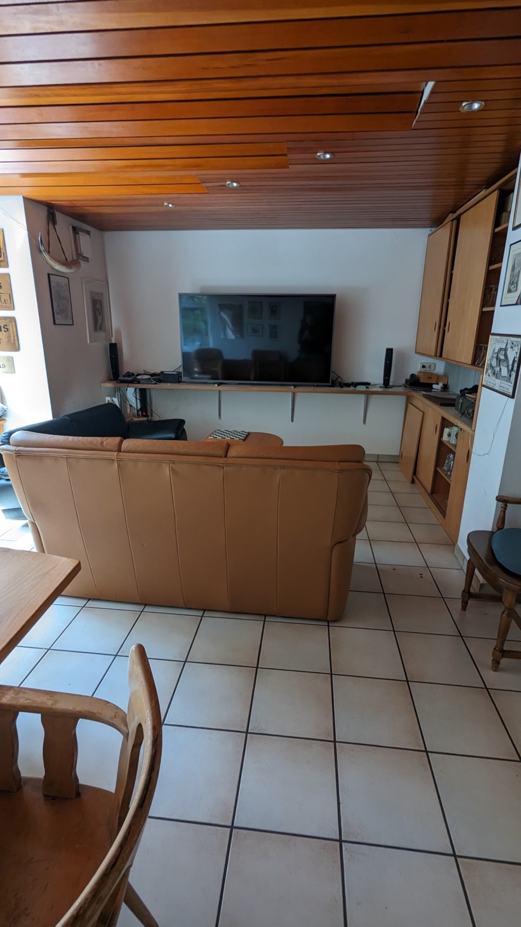 Habitación en WG Ost Stafflenbergstraße 66 - Clubzimmer