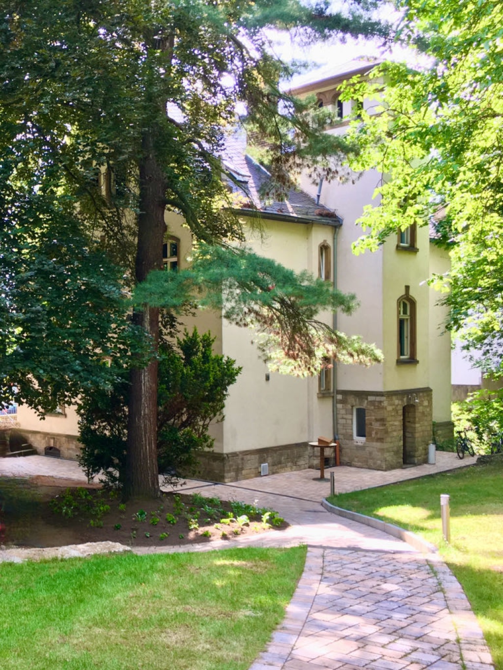 WG-Zimmer Hartenberg/Münchfeld Mombacher str. 87 - Villa Gartenansicht