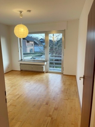 Imagen del anuncio: Para estudiantes de PHD en FZ: piso compartido disponible / 2 habitaciones disponibles (270€ y 380 €)