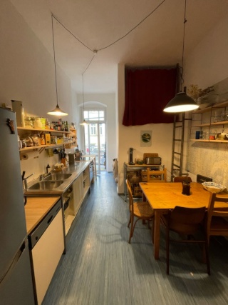 Anzeigenbild: WG-Zimmer in Traumlage und wunderschöner Wohnung am Martin-Luther-Platz