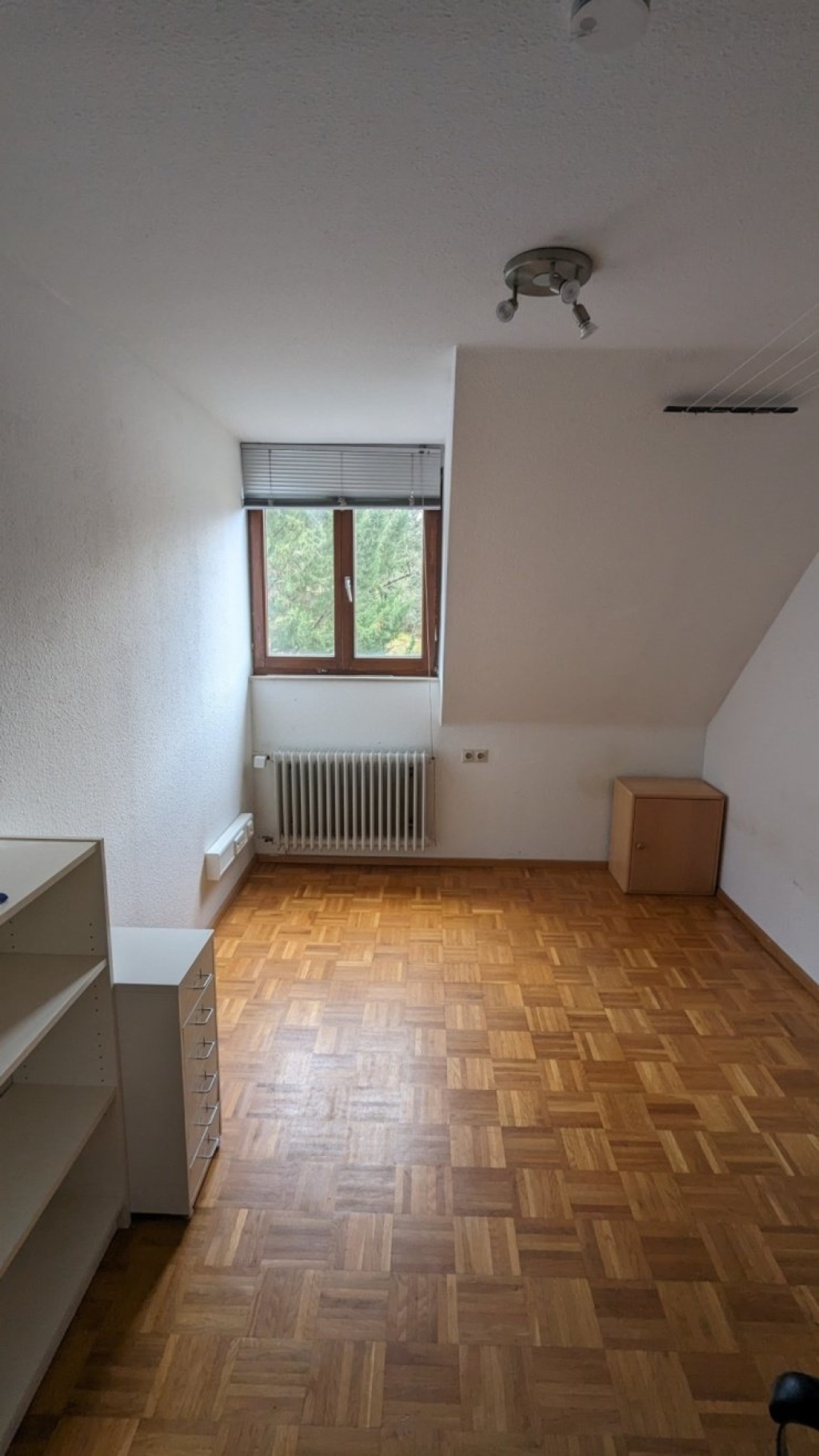 WG-Zimmer Ost Stafflenbergstr.66 - Zimmer 2 Altbau
