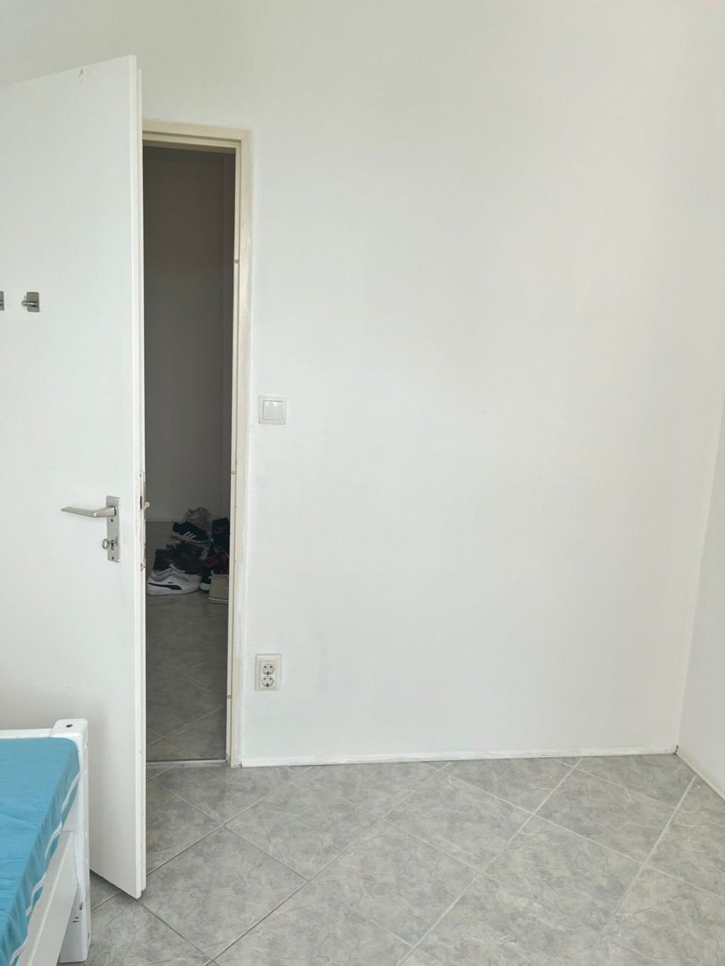 Sublet 1 room available in 3 room apartment (No city registration possible) – Gerhart-Hauptmann-strass 15, 91058 Erlangen Bruck – Vorschaubild 5