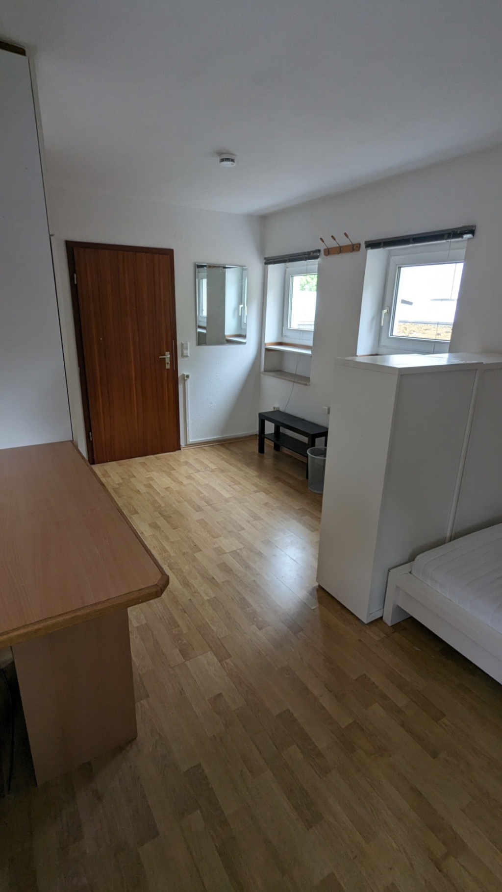 WG-Zimmer Ost Stafflenbergstr.66 - Zimmer 1 Altbau