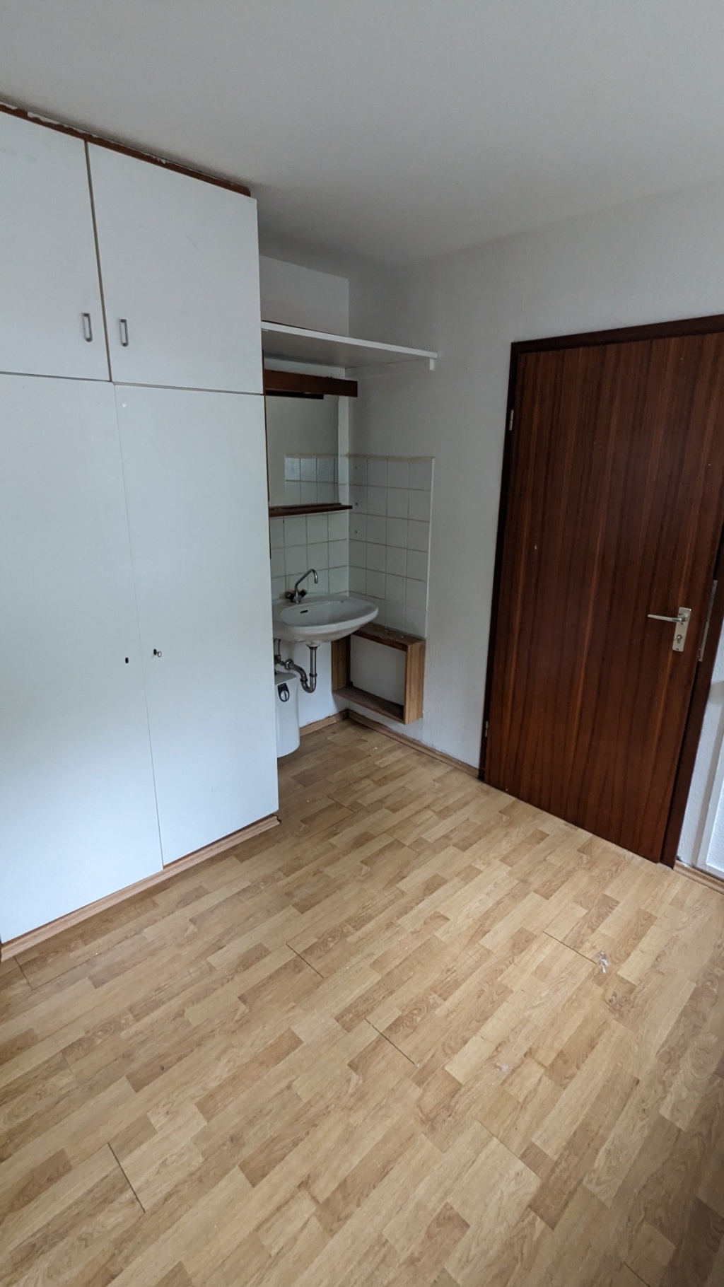 WG-Zimmer Ost Stafflenbergstr.66 - Zimmer 1 Altbau