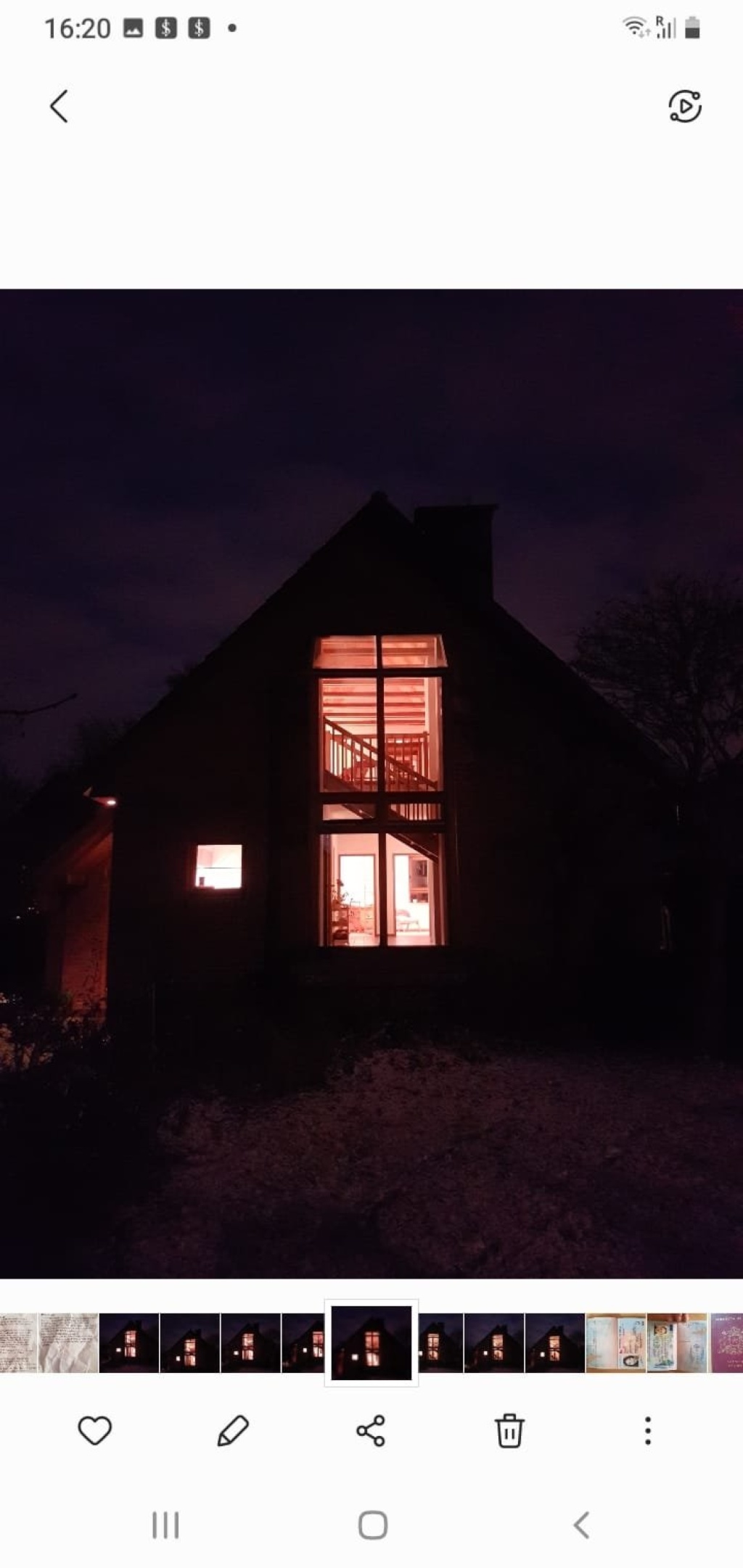 Wohnung Lokstedt Liethwisch - Ober- und Erdgeschoss sind durch eine Eichentreppe verbunden