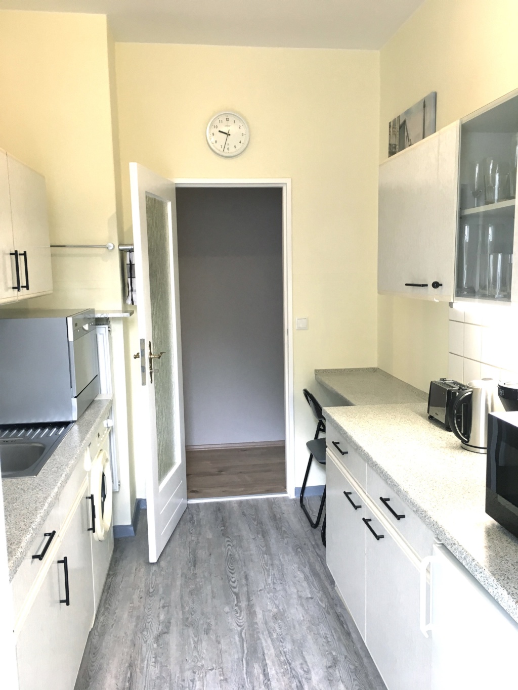 Wunderschöne moderne Wohnung mit guter Anbindung - Beautiful modern apartment with great public transport – Stegeweg 2, 13407 Berlin Reinickendorf – Vorschaubild 14
