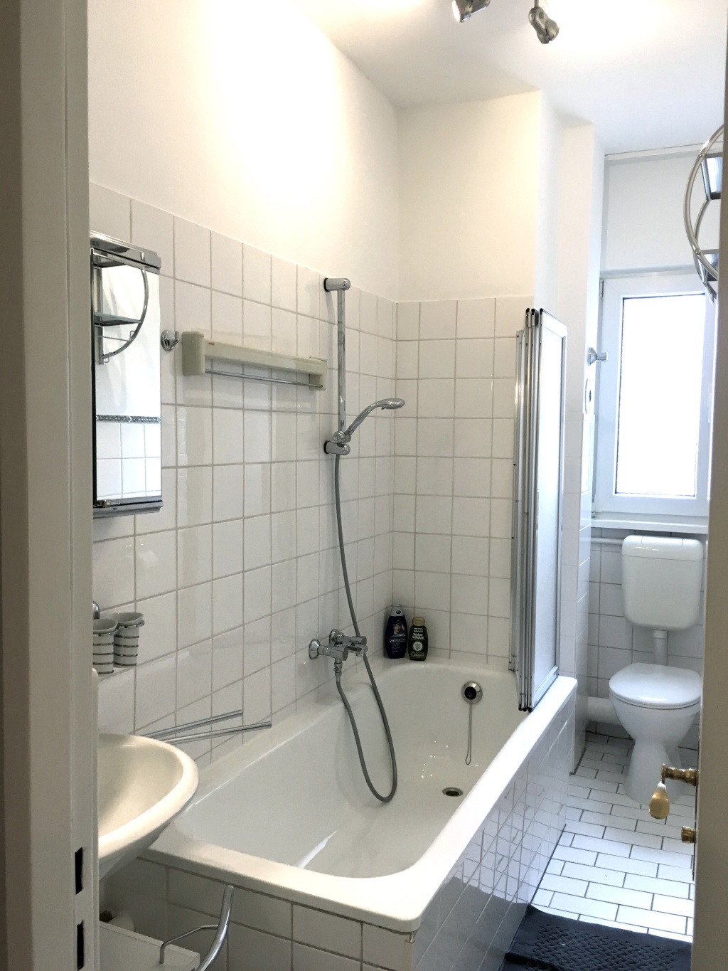 Wunderschöne moderne Wohnung mit guter Anbindung - Beautiful modern apartment with great public transport – Stegeweg 2, 13407 Berlin Reinickendorf – Vorschaubild 16
