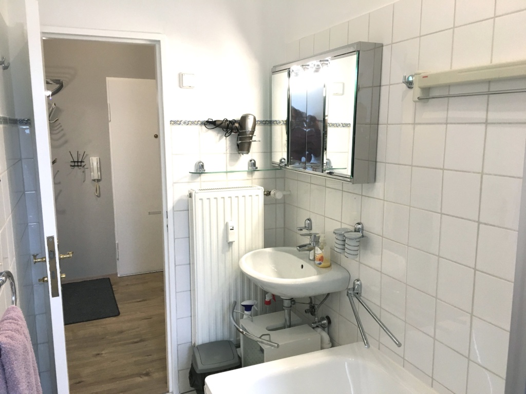Wunderschöne moderne Wohnung mit guter Anbindung - Beautiful modern apartment with great public transport – Stegeweg 2, 13407 Berlin Reinickendorf – Vorschaubild 17
