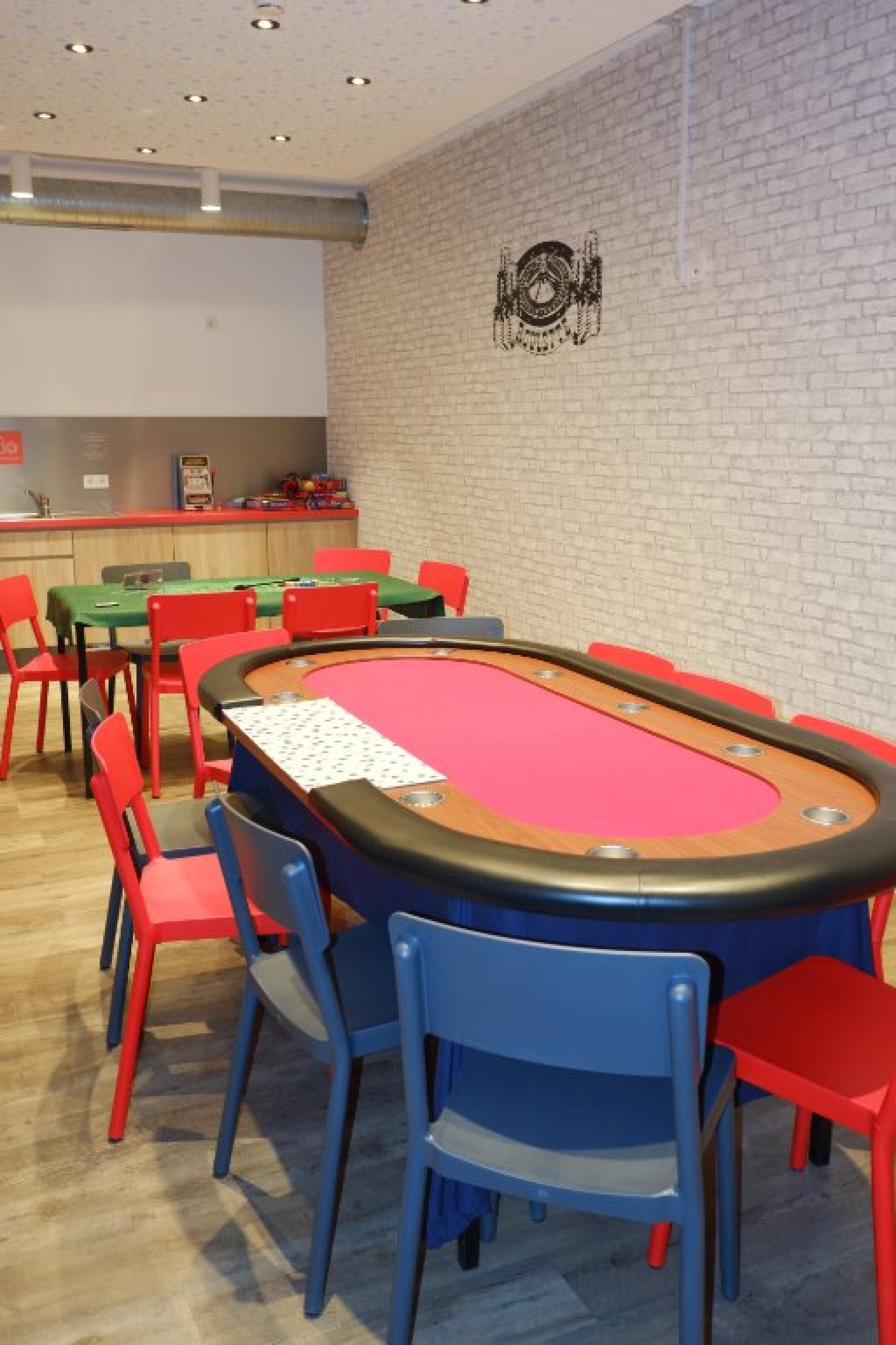 Estudio Gallusviertel Mainzer Landstraße 323 - THE FIZZ Frankfurt Gaming Room