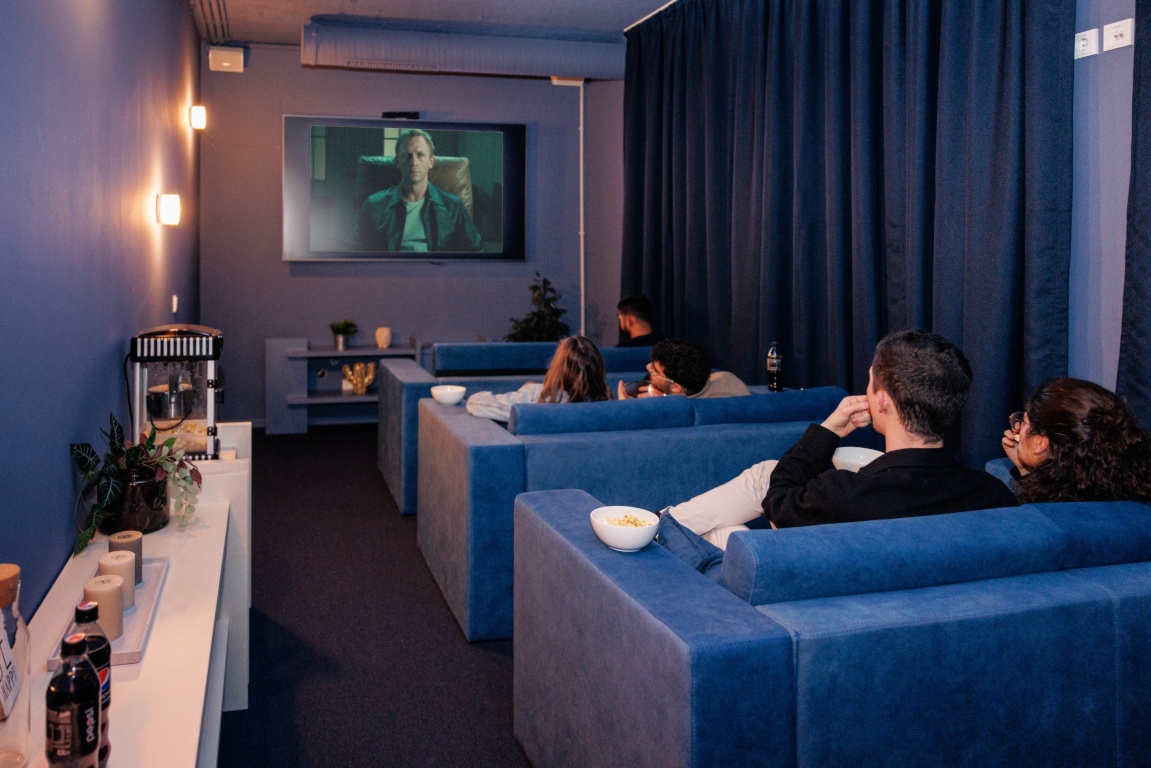 Estudio Gallus Mainzer Landstraße 323 - THE FIZZ Frankfurt Cinema