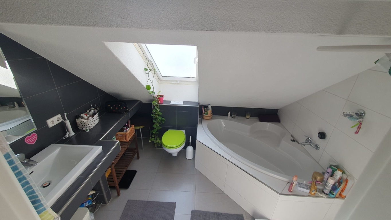 Flatshare West Bebelstraße - Bad oben