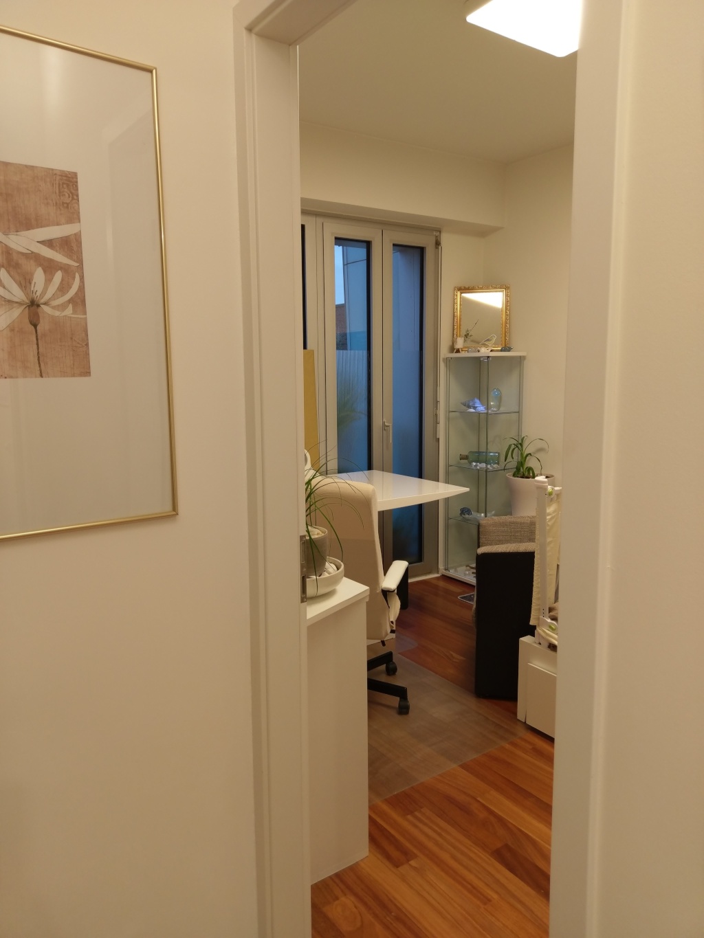 Sehr schöne helle moderne möblierte Wohnung – 4-10 Überseeboulevard, 20457 Hamburg HafenCity – Vorschaubild 6