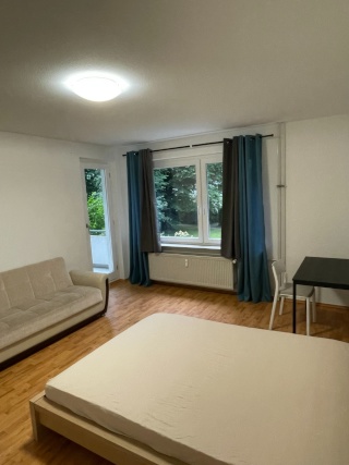 Ad image: Möbliertes WG-Zimmer mit Balkon in einer frisch renovierten 2-Zimmer-Wohnung in Schwalbach