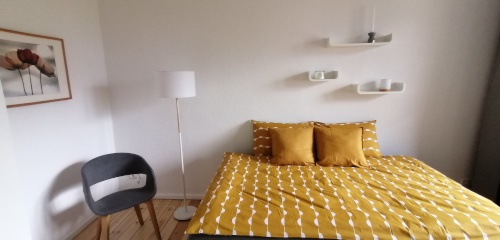 Anzeigenbild: Privatzimmer mit sonnigem Balkon in Wilmersdorf